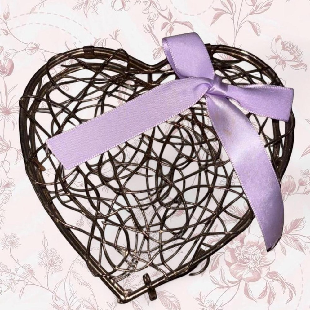 Heart Shaped Box for Potpourri or Soft Things Wired Hinged Valentines Gift
